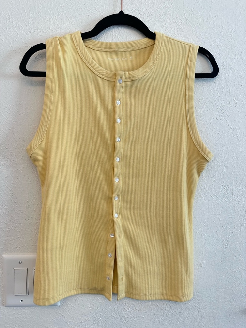 Abercrombie & Fitch Yellow Ribbed Button-Front Tank